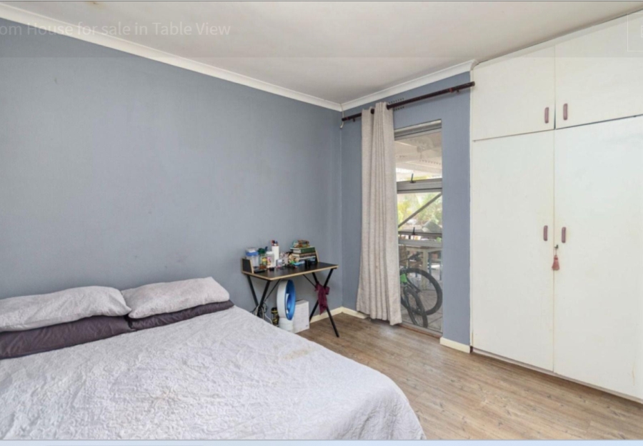 5 Bedroom Property for Sale in Table View Western Cape